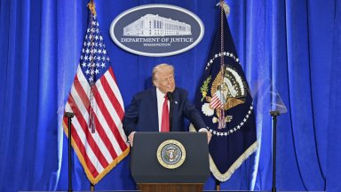 Американският президент Доналд Тръмп подписа указ за съществена реформа в