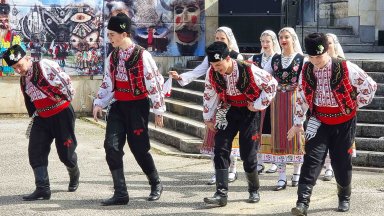 Васильовден - благословение и Сурва в един от най-значимите празници за нашата идентичност