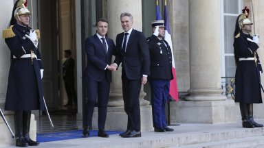 Важно е да продължим да оказваме натиск върху Русия за