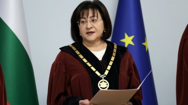 Натиск върху Конституционния съд така както би трябвало да се