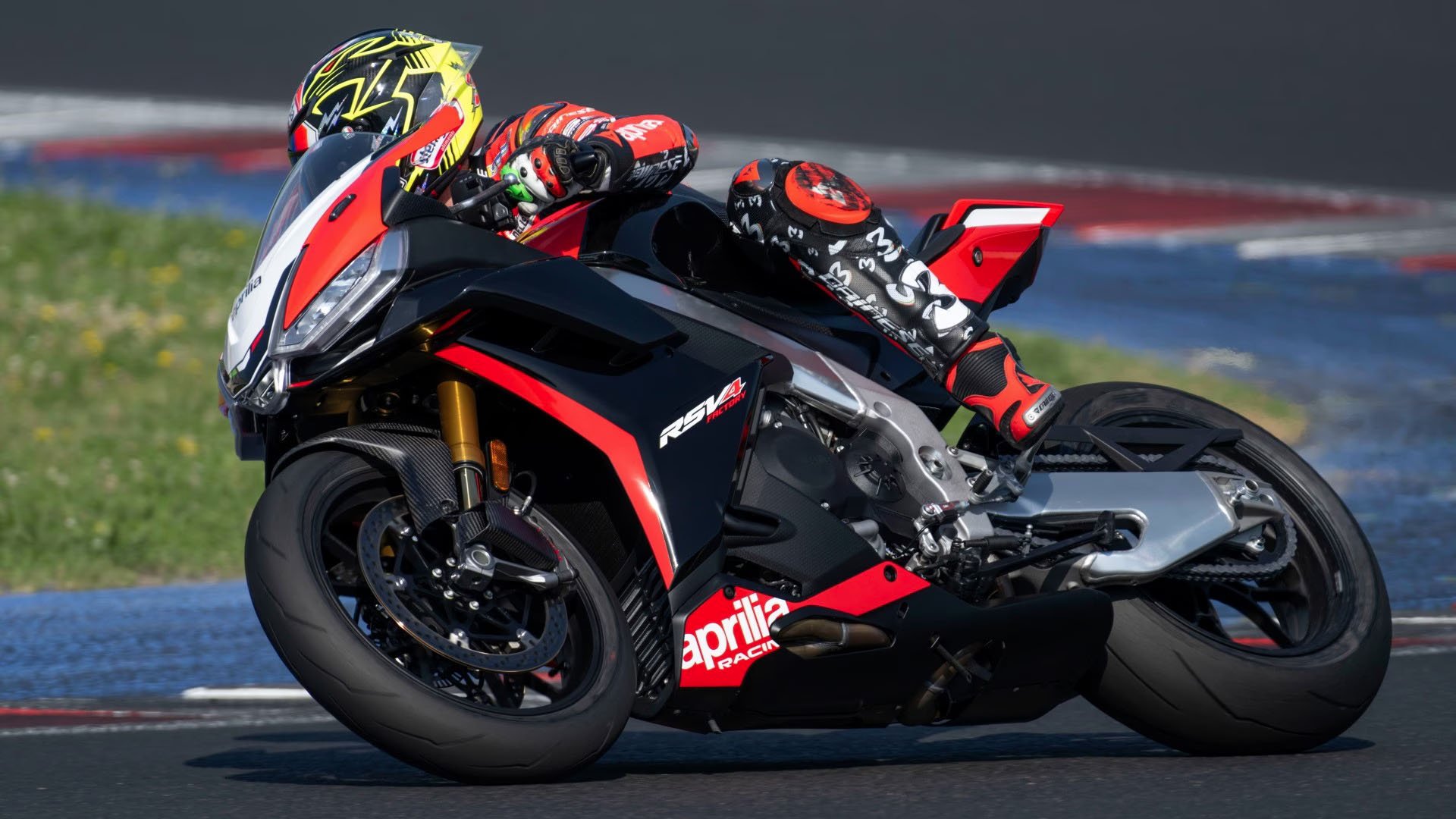 Aprilia RSV4