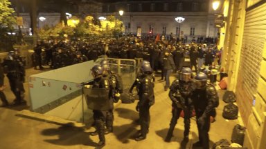 Френск спецчасти предприеха операция по извеждане на стотици млади мигранти настанили