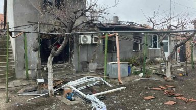 Жена е с изгаряния след взрив на газова бутилка и