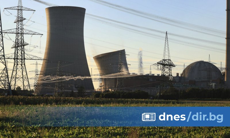 11 работници са били ранени при пожар по време на