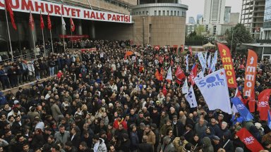 Сблъсъци със силите на реда при протестите срещу ареста на