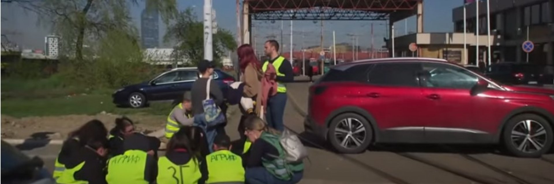 Студенти блокираха депото на трамваите и автобусите в Белград