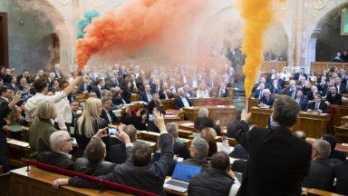 Шестимата опозиционни депутати които се опитаха да провалят гласуването в