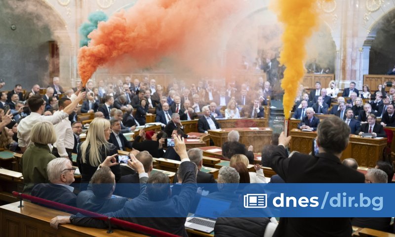Шестимата опозиционни депутати, които се опитаха да провалят гласуването в