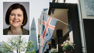 Исландска министърка подаде оставка след като призна че е имала