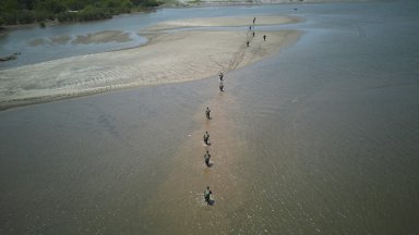 Досега бежанците от Централна Америка и Мексико имаха ясна посока