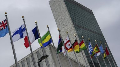 Говорителят на ООН Стефан Дюжарик съобщи че световната организация изтегля