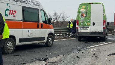 Движението при 30 и километър на автомагистрала АМ Тракия в посока