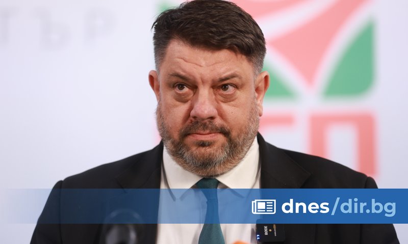 Този въпрос трябва да бъде решен по-бързо, да се махнат