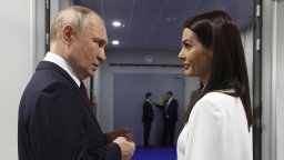 Молдовски съд осъди главата на Гагаузия Евгения Гуцул на седем години затвор