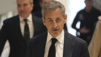 Френската прокуратура днес поиска седем години затвор за бившия президент