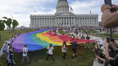 Юта стана първият щат забранил ЛГБТ знамената в училищата и