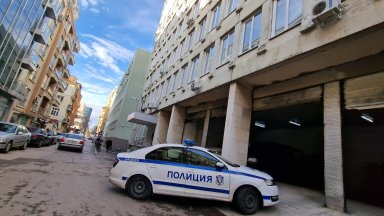 Претърсиха 8 адреса след изтеклите в порносайтове кадри от гинекологичен кабинет