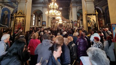 Изпращат в последния му път загиналия в Газа служител на