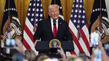 Рейтингът на одобрение на президента на САЩ Доналд Тръмп спадна