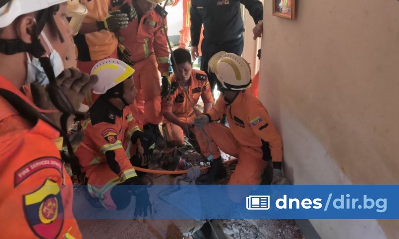 Жената на възраст около 60 години е била намерена жива