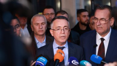 Демокрация за права и свободи ДПС реши да остане