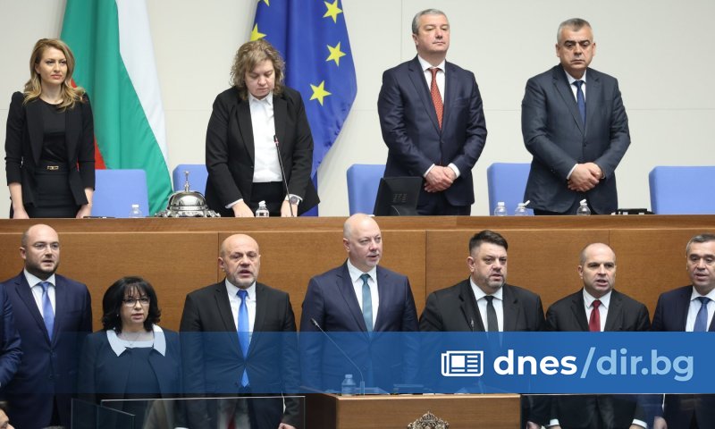 Депутатите ще дебатират днес по първия вот на недоверие към