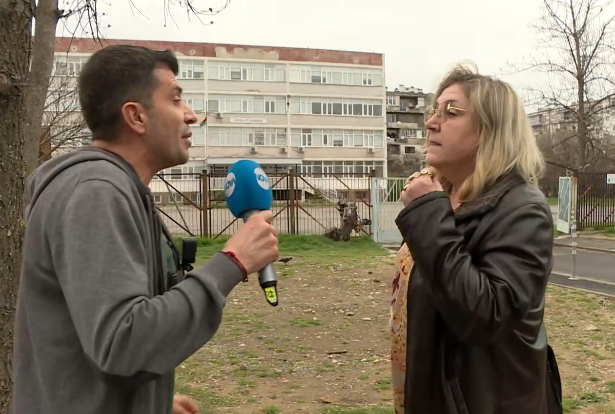 Журналистът и директорката на столичното училище