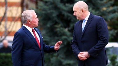 Във времена на глобални сблъсъци не може да има изолирани