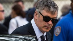 Съдия отхвърли дело, заведено от Алек Болдуин срещу прокурори в Ню Мексико