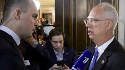 Русия няма да иска отмяна на санкциите