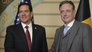 Белгийският премиер Барт де Вевер и държавният секретар на САЩ