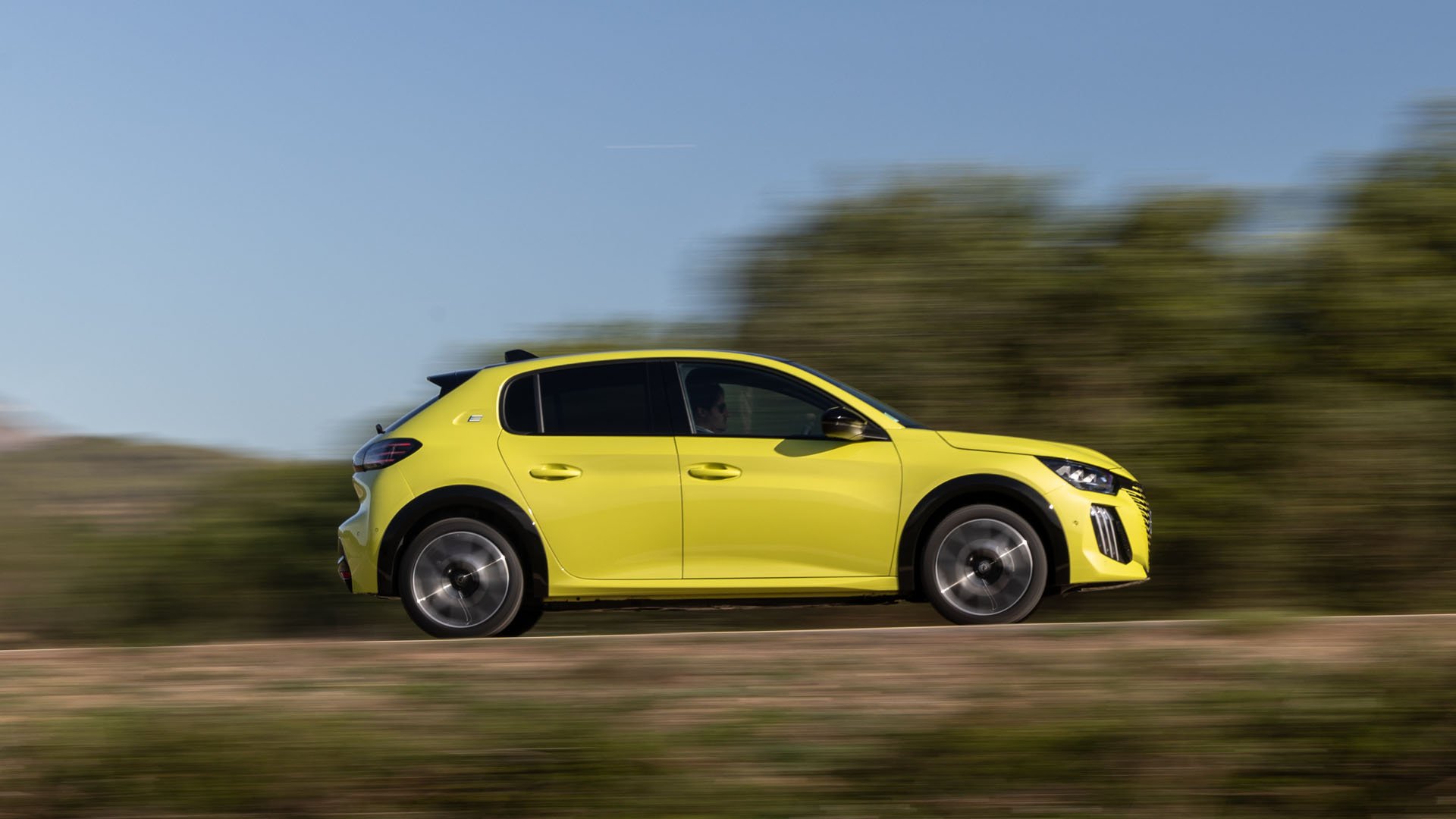 Peugeot E-208 
