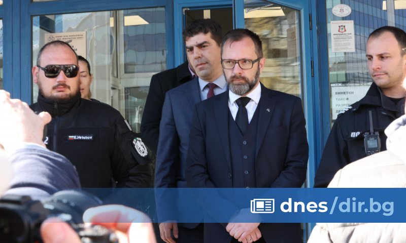 Над 2,2 милиона лева са си раздали шефовете в АПИ