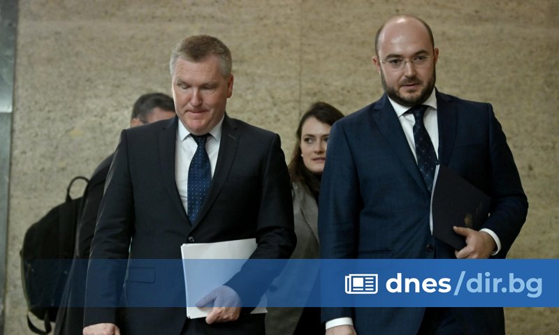 Съставът и функционирането на Висшия съдебен съвет, както и политическата