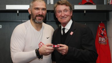 Овечкин за "Кота 1000": Чуваме се с Грецки, надъхва ме. Но не мисля постоянно за това