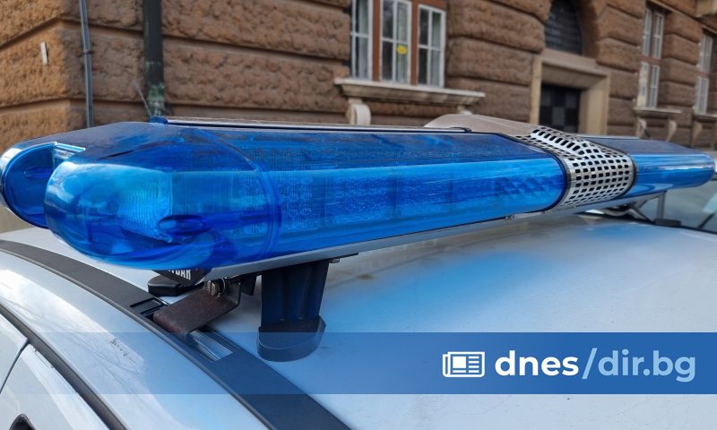 Момче е било пребито до автобусна спирка в центъра на