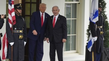 САЩ водят преки преговори с Иран за ядрената му програма