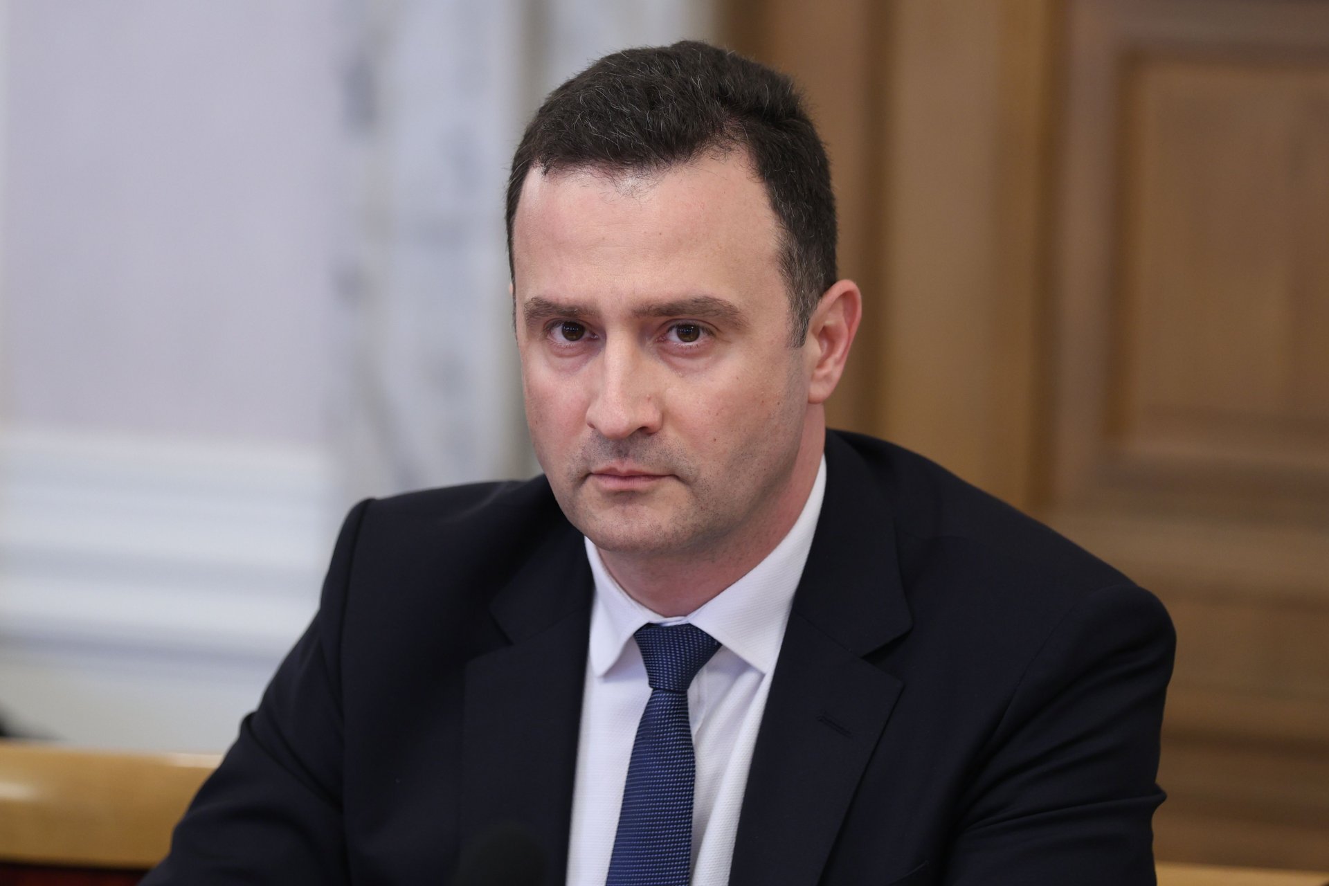 Министърът на енергетиката Жечо Станков по време на заседанието на комисията