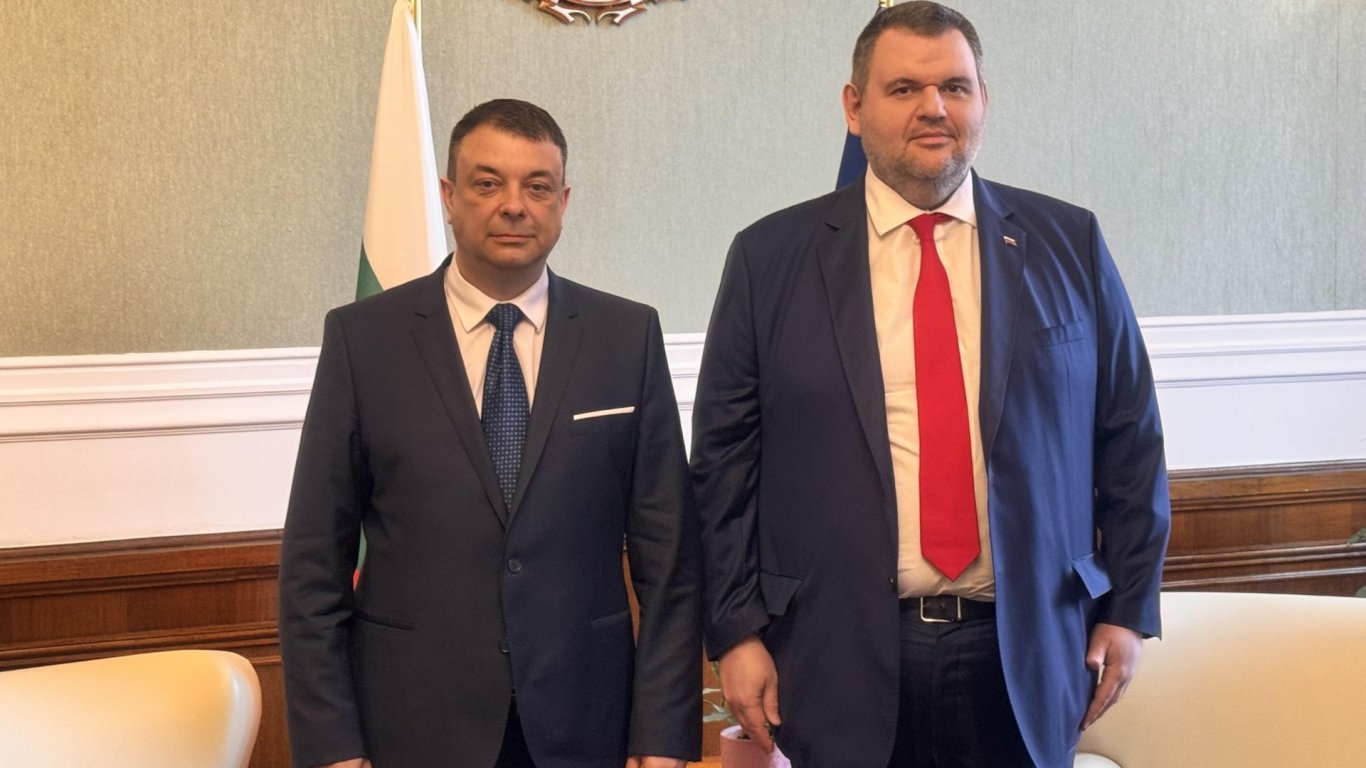 Кметът на Силистра и бивш депутат на ВМРО премина в редиците на ДПС-НН