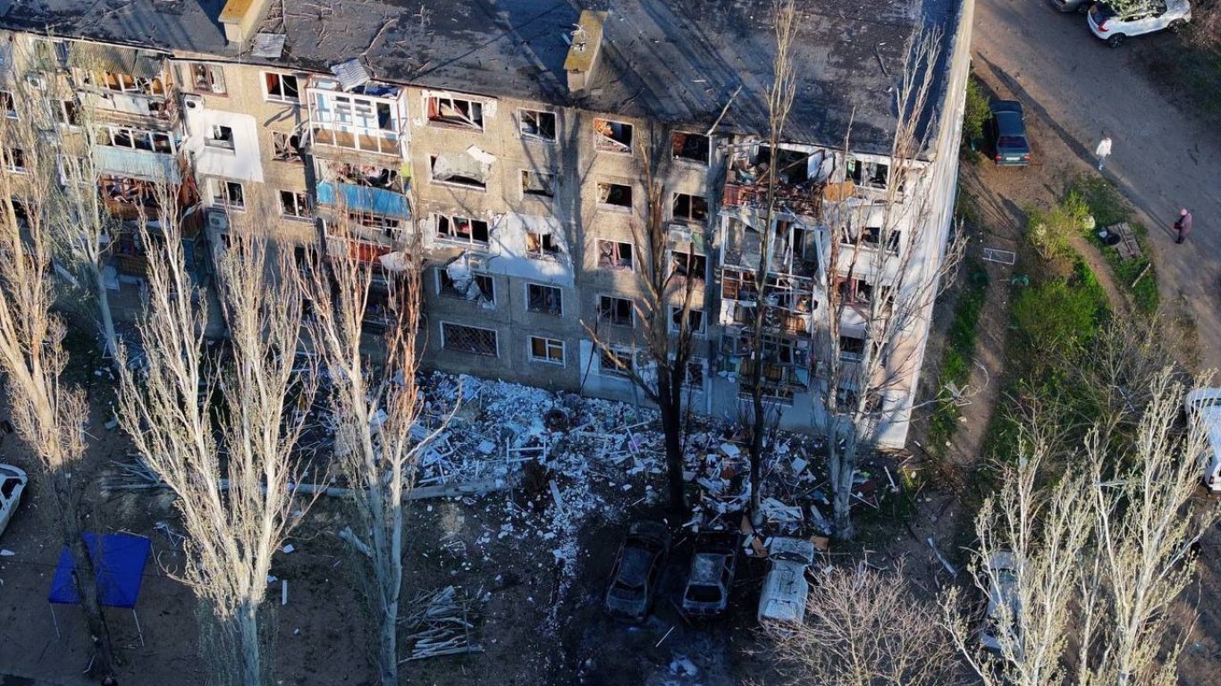 Русия събуди Киев и Николаев с нощна атака, Зеленски поиска от САЩ 10 системи "Пейтриът"
