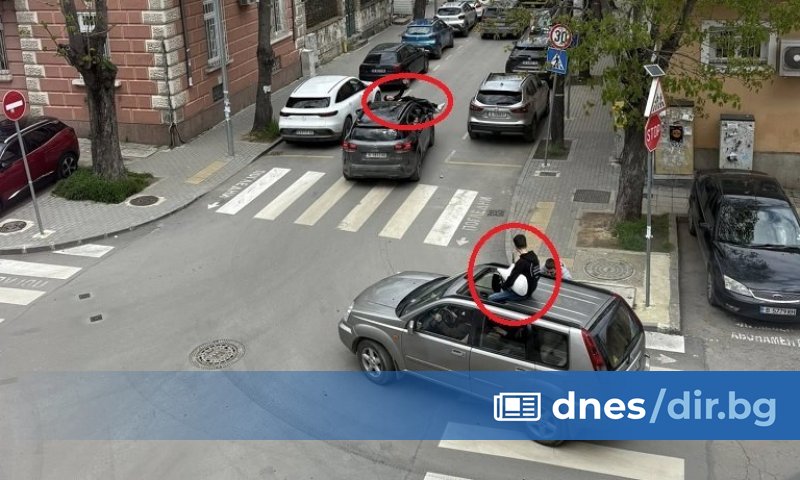 Полицията във Варна е съставила актове на две момичета -