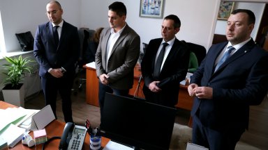 Вторият вот на недоверие срещу правителството беше внесен от в