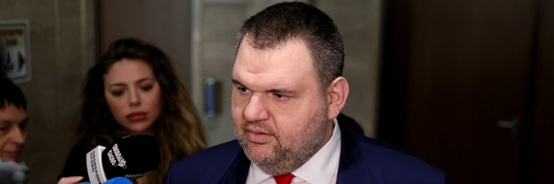 Пеевски похвали кабинета "Желязков": Не виждате ли колко положителни неща се случват?
