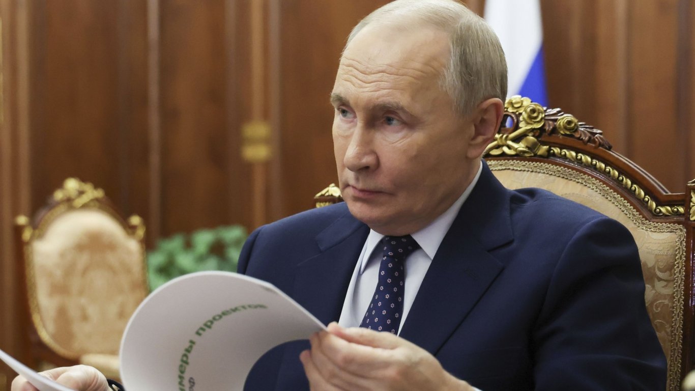 Путин няма да присъства на погребението на папа Франциск