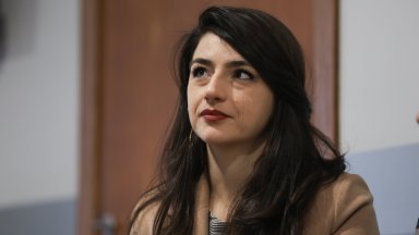 Депутатът от ПП ДБ Лена Бориславова Продължаваме промяната коментира изявлението на лидера