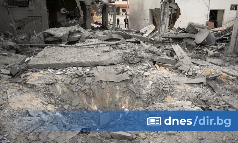 Палестинската Гражданска отбрана на съобщи днес за най-малко десет загинали,