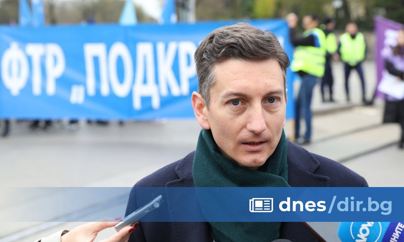 Темата с достойната възнаграждения на труд е важна и търсим