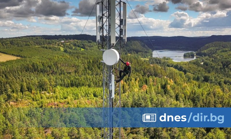 38-годишен работник по поддръжката е загинал след падане от антена