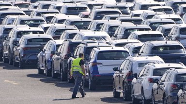 ЕС официално отложи за 14 юли прилагането на ответни мита за американски стоки