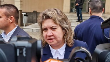 Председателката на парламента Наталия Киселова призова да се намери баланс